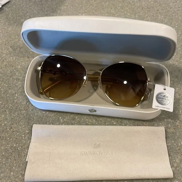 Swarovski butterfly pilot Women's Sunglasses with case - Picture 14 of 16